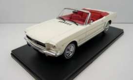 Ford  - Mustang convertible 1965 creme - 1:24 - Magazine Models - MVQ2 - mag24MVQ2 | Toms Modelautos