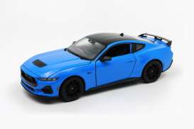 Ford  - Mustang GT 2024 blue/black - 1:24 - Welly - 24123 - welly24123b | Toms Modelautos