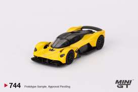 Aston Martin  - Valkyrie 2023 yellow - 1:64 - Mini GT - 00744-L - MGT00744lhd | Tom's Modelauto's