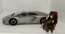 Figures diorama - Akira Seated  - 1:18 - Cartrix - CTPL18008 - CTPL18008 | Tom's Modelauto's