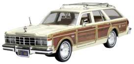 Chrysler  - 1979 beige/woody - 1:24 - Motor Max - 73331be - mmax73331be | Toms Modelautos