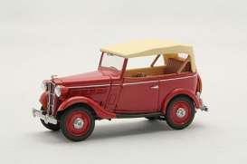 Datsun  - 17 Type Phaeton 1938 red - 1:43 - Ebbro - 44353 - ebb44353 | Toms Modelautos