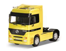 Mercedes Benz  - 2015 yellow - 1:32 - Welly - 32280S - welly32280Sy | Toms Modelautos