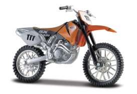 KTM  - 520 SX silver/orange - 1:18 - Maisto - 354s - mai354s | Toms Modelautos