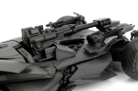 Batman  - Justice League Batmobile 2017 black - 1:24 - Jada Toys - 99232 - jada253215000 | Toms Modelautos