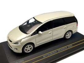 Mitsubishi  - Grandis 2003 pearl white - 1:43 - First 43 - F43-094 | Toms Modelautos