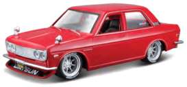 Datsun  - 510 1971 red - 1:24 - Maisto - 39308 - mai39308 | Toms Modelautos