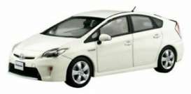 Toyota  - Prius white - 1:43 - Ebbro - 45151 - ebb45151 | Toms Modelautos