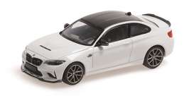 BMW  - M2 CS 2020 white with gold wheels - 1:43 - Minichamps - 410021020 - mc410021020 | Toms Modelautos