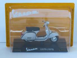 Vespa  - 125TS 1975 grey - 1:18 - Magazine Models - X26ALA0019 - MagVes0019 | Toms Modelautos