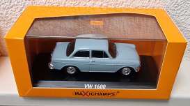 Volkswagen  - 1600 1966 light blue - 1:43 - Maxichamps - 940055300 - mc940055300 | Toms Modelautos