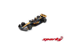 McLaren  - MCL60 2023 orange/blue - 1:64 - Spark - Y292 - spaY292 | Tom's Modelauto's