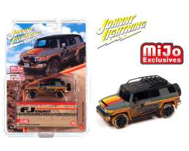 Toyota  - FJ Cruiser 2007 grey - 1:64 - Johnny Lightning - JLCP7417 - JLCP7417 | Toms Modelautos