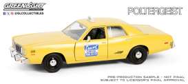 Plymouth  - Fury 1975 yellow - 1:24 - GreenLight - 84202 - gl84202 | Toms Modelautos