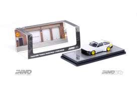 Toyota  - Corolla Trueno AE86 Pandem 2023 white - 1:64 - Inno Models - in64-AE86P-WHI - in64-AE86P-WHI | Tom's Modelauto's