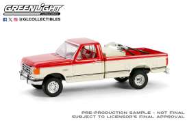 Ford  - F-250 XLT 1991 red/white - 1:64 - GreenLight - 48090E - gl48090E | Toms Modelautos