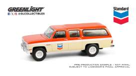 GMC  - Suburban 1988  - 1:64 - GreenLight - 41175D - gl41175D | Toms Modelautos