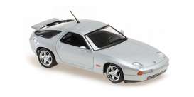 Porsche  - 928 GTS 1991 silver metallic - 1:43 - Maxichamps - 940068105 - mc940068105 | Tom's Modelauto's