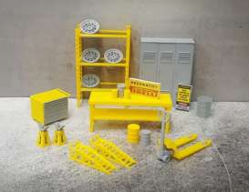 diorama  - yellow - 1:18 - Dioramatoys - DT30048yellow | Toms Modelautos