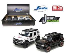 Chevrolet  - C-10 pick-up 2021 black/white - 1:24 - Jada Toys - 34326~4 - jada34326 | Toms Modelautos