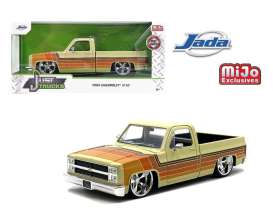 Chevrolet  - C10 1985 Cream - 1:24 - Jada Toys - 35858 - jada35858 | Toms Modelautos