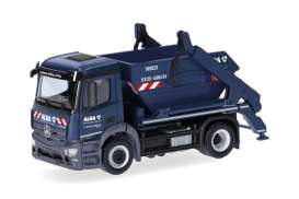 Mercedes Benz  - Actros S blue - 1:87 - Herpa Trucks - H318440 - herpa318440 | Toms Modelautos