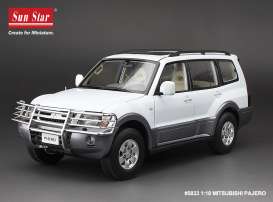 Mitsubishi  - Pajero V73 white - 1:18 - SunStar - 5833 - sun5833 | Toms Modelautos