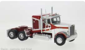 Freightliner  - FLC 120 64T 1977 silver/red - 1:43 - IXO Models - tr200 - ixtr200 | Toms Modelautos