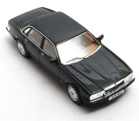 Jaguar  - XJR  green - 1:43 - Matrix - 41001-263 - MX41001-263 | Toms Modelautos