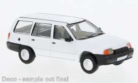 Opel  - Kadett E Carav 1985 white - 1:87 - Brekina - pcx870496 - PCX870496 | Toms Modelautos