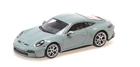 Porsche  - 911 (992) S/T 2023 green metallic - 1:43 - Minichamps - 410063021 - mc410063021 | Toms Modelautos