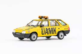 Skoda  - Forman 1993 yellow/black - 1:43 - Abrex - 143ABSX-713XS1 - ab143ABSX-713XS1 | Toms Modelautos