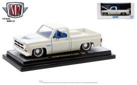 GMC  - Sierra Grande 15 Custom 1976 white - 1:24 - M2 Machines - 40300-127B - M2-40300-127B | Toms Modelautos