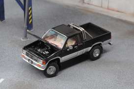 Toyota  - Hilux black/silver - 1:64 - Tiny Toys - KS-062-515 - tinyKS-062-515 | Toms Modelautos