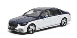 Mercedes Benz  - Maybach 2021 blue/white - 1:18 - Almost Real - ALM820126 - ALM820126 | Toms Modelautos