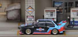 BMW  - E30 black/red/blue - 1:64 - Street Weapon - STW130 - STW130 | Toms Modelautos